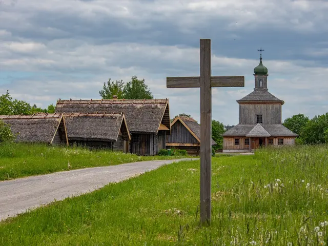 Visit the Open-Air Museum in Aziarco - Dzyarzhynsk
