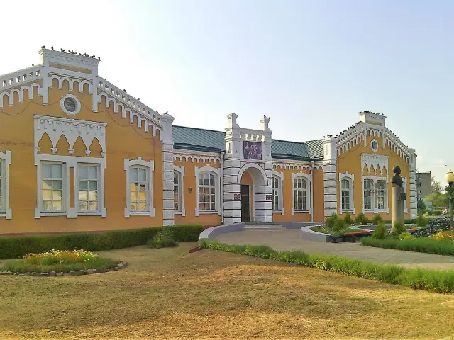 Discover the district at the Dobrush Local History Museum - Dobrush