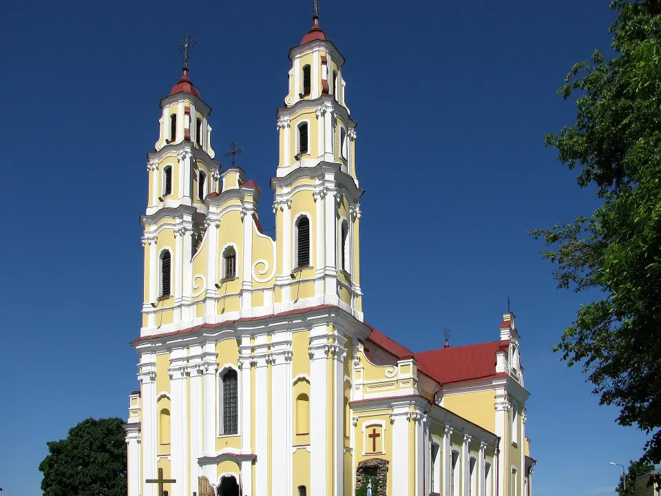 Visit Holy Trinity Catholic Church
