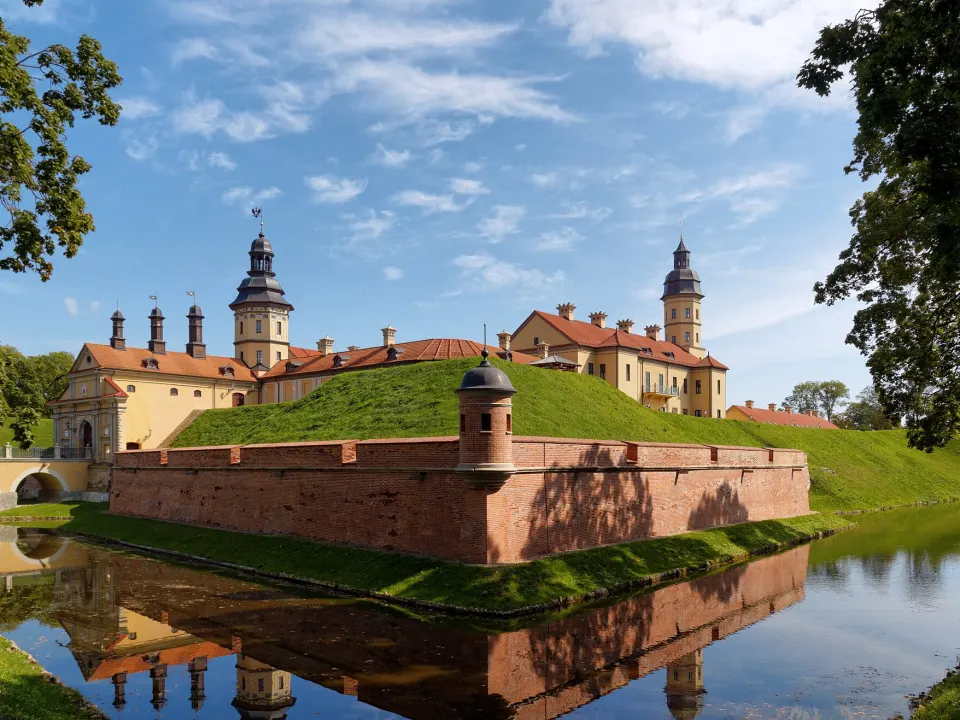 Spend a day at Nesvizh Palace and the old town