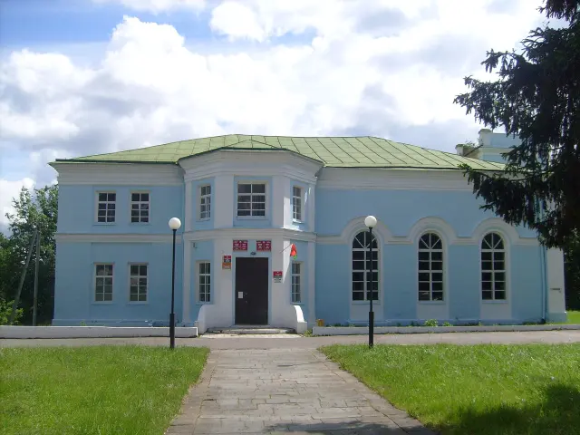 Visit the Zhukowski Estate in Daškaŭka - Bykhaw