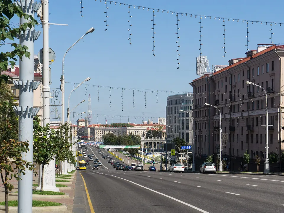 Read the architecture of Independence Avenue