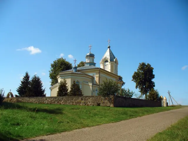 Take a trip to the Church of the Exaltation of the Cross in Ličycy - Volkovysk