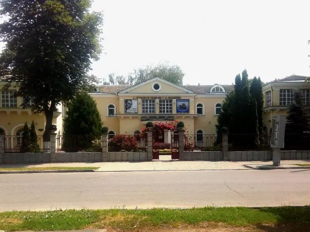 Visit the Gavriil Vashchenko Gallery in Homyel - Rechytsa
