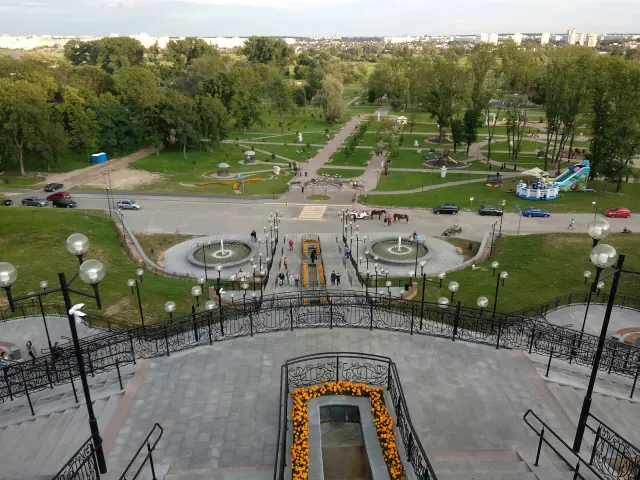 Walk through Padnikolle Park - Mahilyow