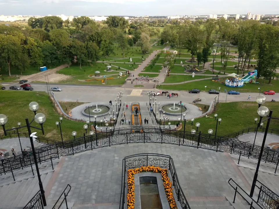 Walk through Padnikolle Park