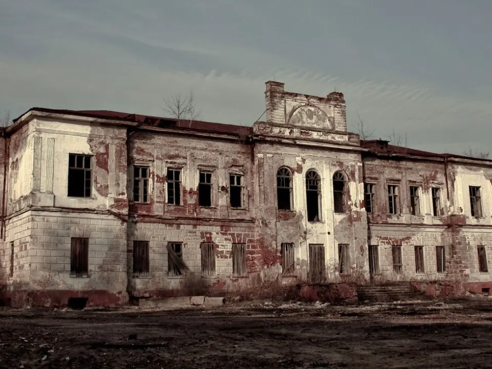 Take a trip to the Horvat estate in Naroŭlia