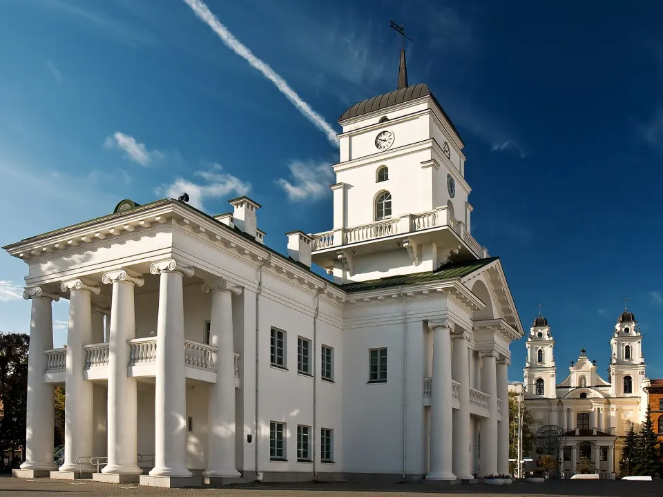 Walk Minsk’s Upper Town from the City Hall to the cathedrals