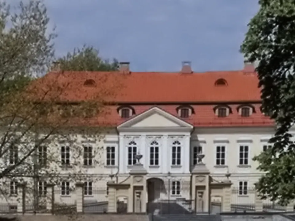 Travel from Hrodna to the Vialovič Palace at Sviack