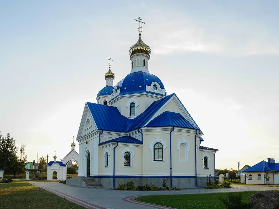 Visit the Church of the Intercession