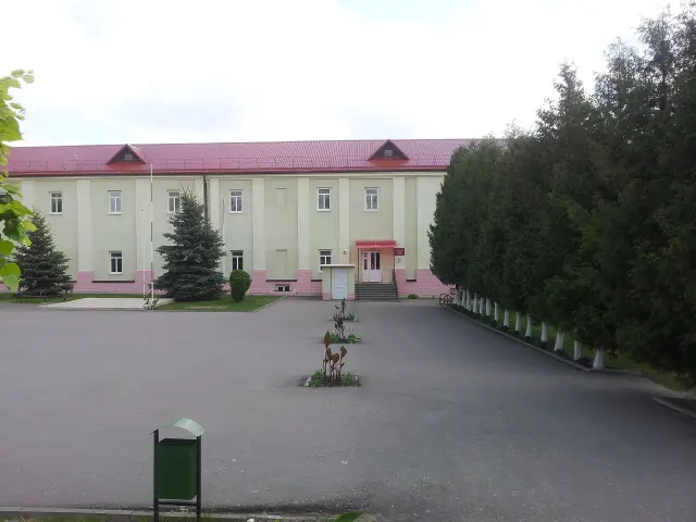 See the former Benedictine convent building - Slonim