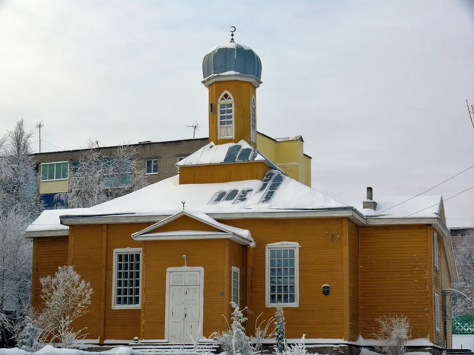 Visit the Navahrudak Mosque