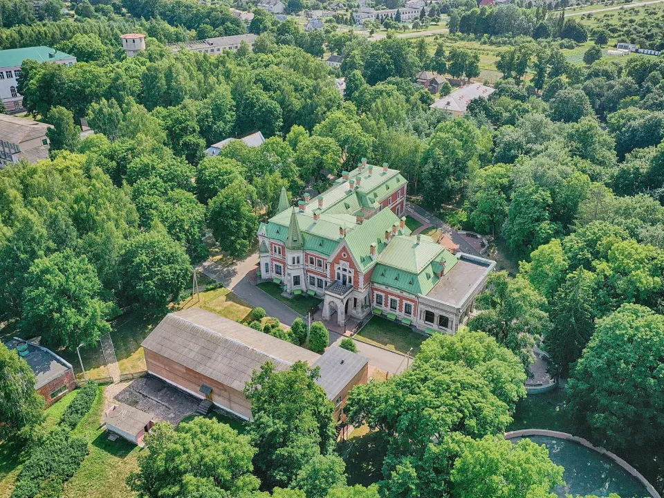 Spend a day at the Krasny Bereg estate