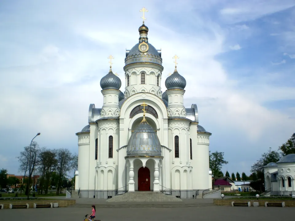 Visit the Church of Archangel Michael in Byaroza