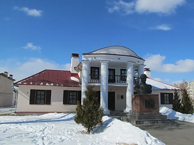 Visit the Military History Museum in Vaŭkavysk - Mosty