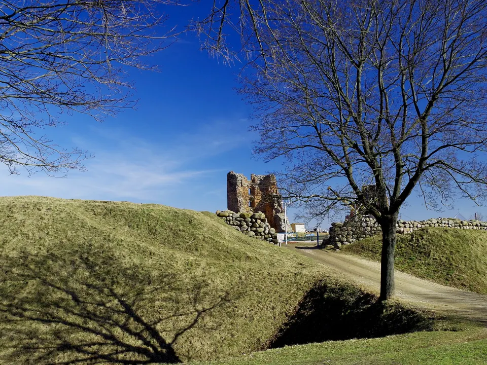 Travel from Hrodna to Navahrudak Castle Hill