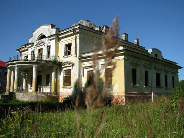Visit the Tolstoy Estate in Hrudzinaŭka - Bykhaw
