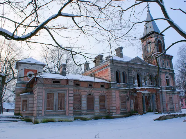 Take a trip to the Kotlubai Manor in Yastrembel - Baranovichi