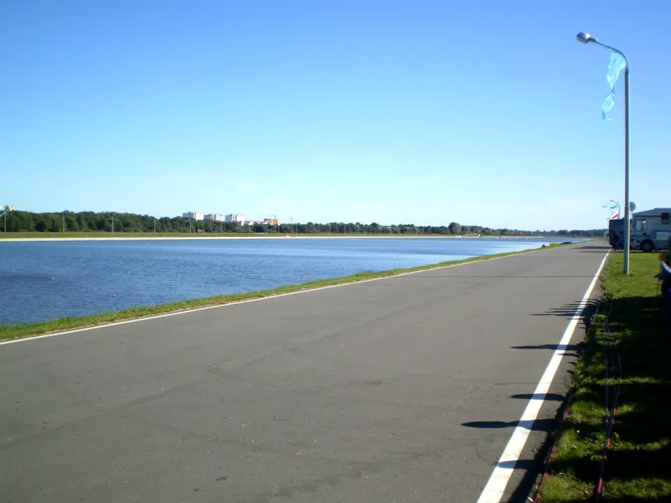 Walk a Loop around the Rowing Canal