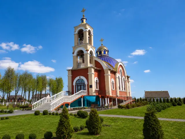 Take a trip to St George's Church in Jahlevičy - Ivatsevichy