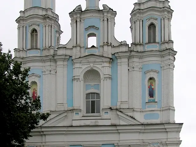 Visit the Cathedral of the Nativity of the Mother of God - Hlybokaye