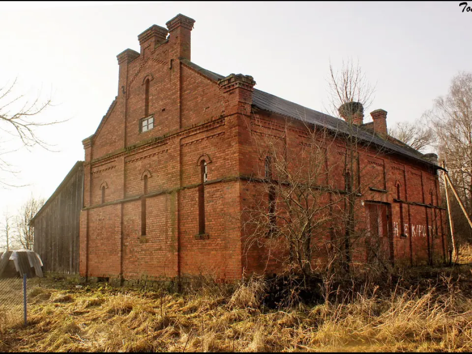 See the remains of the Günther estate
