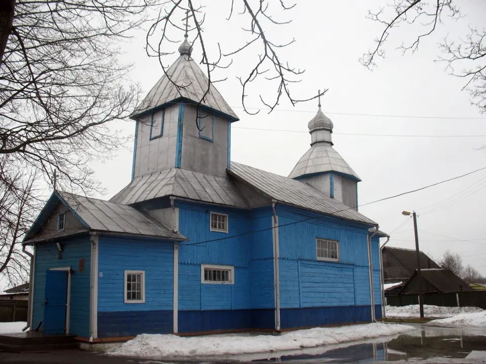 Visit the Church of Saint Paraskeva Pyatnitsa