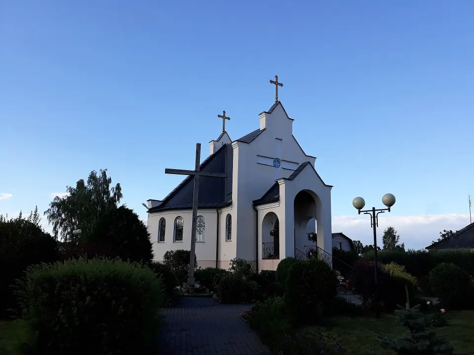 Visit St Valentine Church