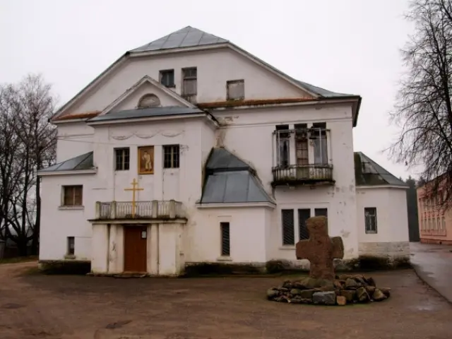 Visit Lubienski Manor in Miezhava - Orsha